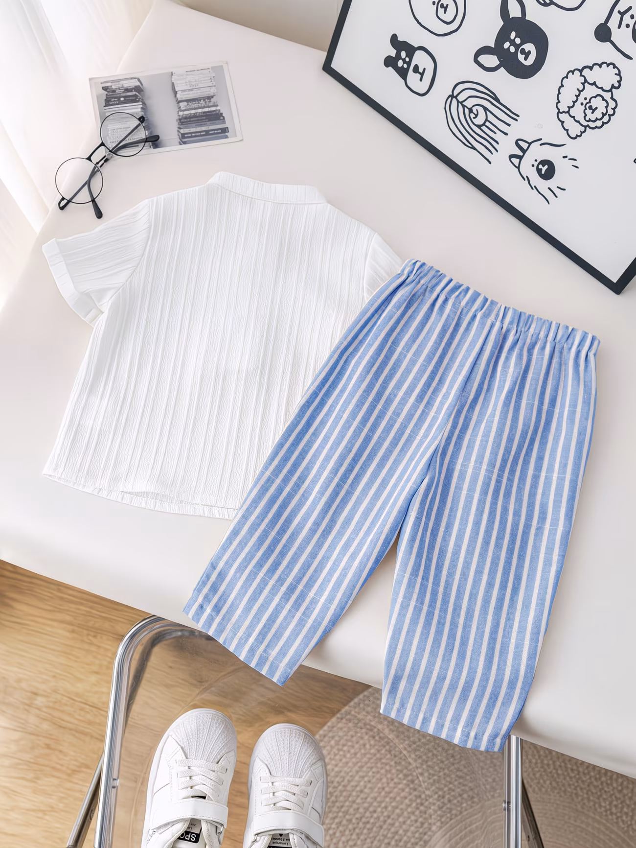 ensemble 2 pièces pour enfants, style dété, comprenant une chemise à manches courtes et col , et un pantalon décontracté à rayures, idéal pour lextérieur. 2