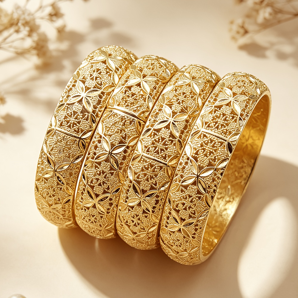TEMU 4 bracelets pour femmes au design doré vintage, parfaits pour un style bohème, des mariages luxueux et un usage . Ils sont également des cadeaux