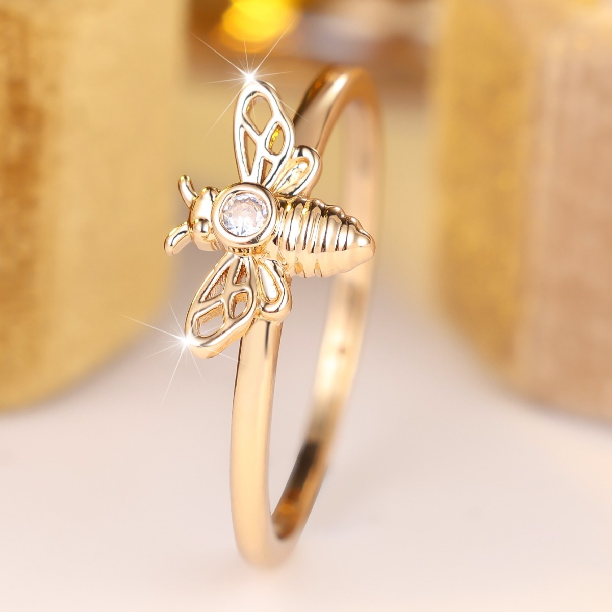 Men's Insect-Shaped Ring with Hollowed-out Bee Design