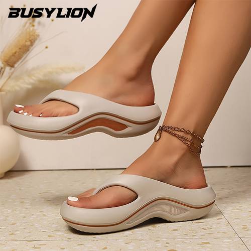 womens two tone minimalist herringbone slides featuring color that your silhouette the thick platform provides and easy walking suitable for indoor and outdoor wear versatile