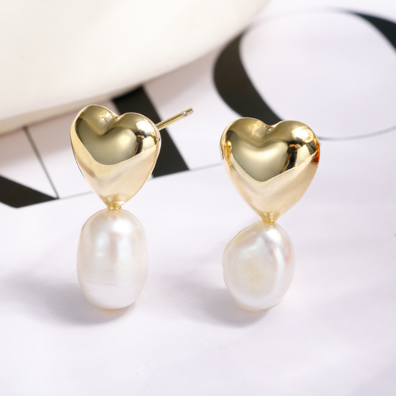 Women's French Style Heart-Shaped Baroque Earrings, Elegant Minimalist