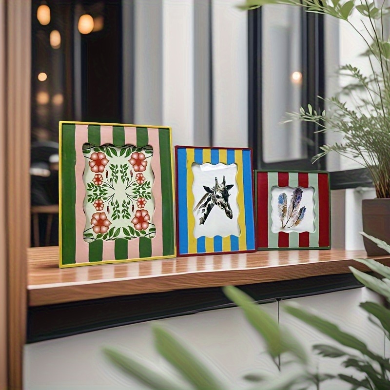 1pc Modern Minimalist Resin Picture Frame with Multicolor Horizontal Striped or Floral/Animal Patterned Borders -  , Pink, Yellow, Blue, Red, Black, White, Brown - Decorative Photo Frame for Living Room, Bedroom, Office, Entryway - No Electricity Needed, Easy to Clean, Durable Display for Photos, Art, Certificates, Diplomas, Room Decor, Wall Art Decor, Quirky Home Decor, Vintage Decor, Wall Decor