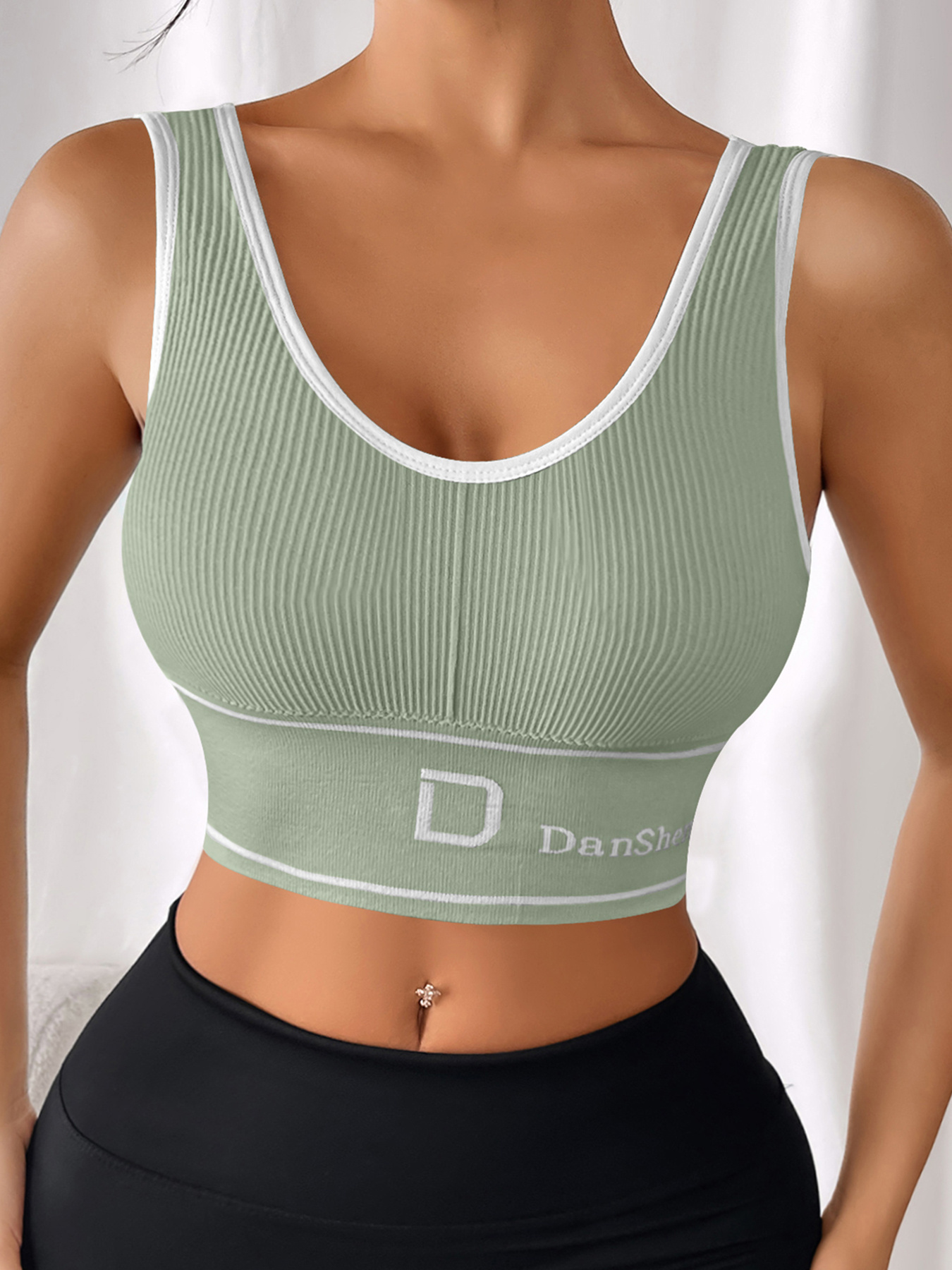 DanShen Women's High-Support Sports Bra - Wireless, Padded, Stretchy Nylon Blend for Yoga & Running, Mint Green Ribbed Design with White Logo, Machine Washable
