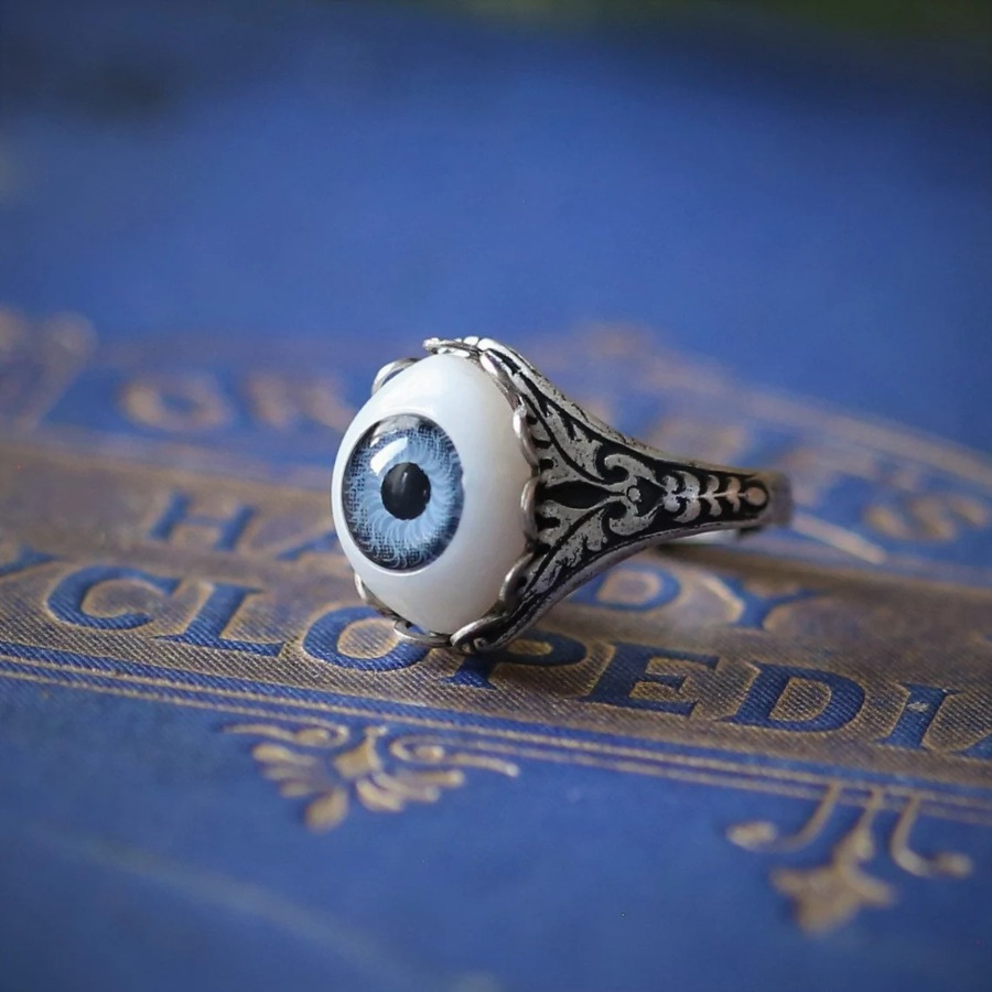 eyeリング 0.30 ct. t.w. Blue and White Diamond Evil Eye Ring in 14kt