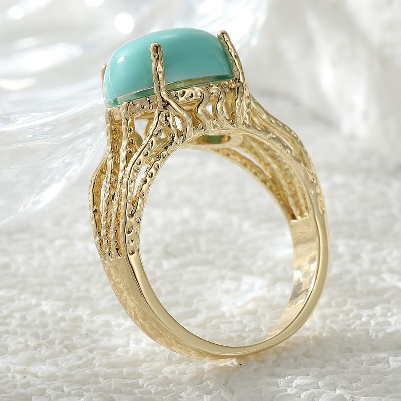 Women's Vintage Hammer Pattern Hollow Branch Vine Ring