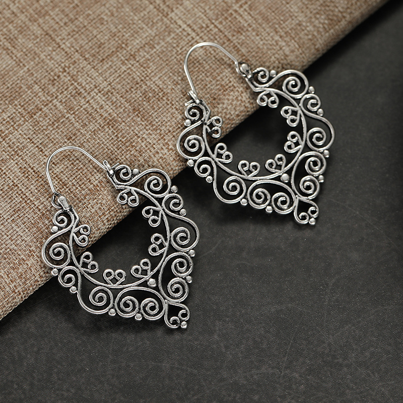 Women's Retro Hollow Scroll-patterned Large Pendant Teardrop Earrings