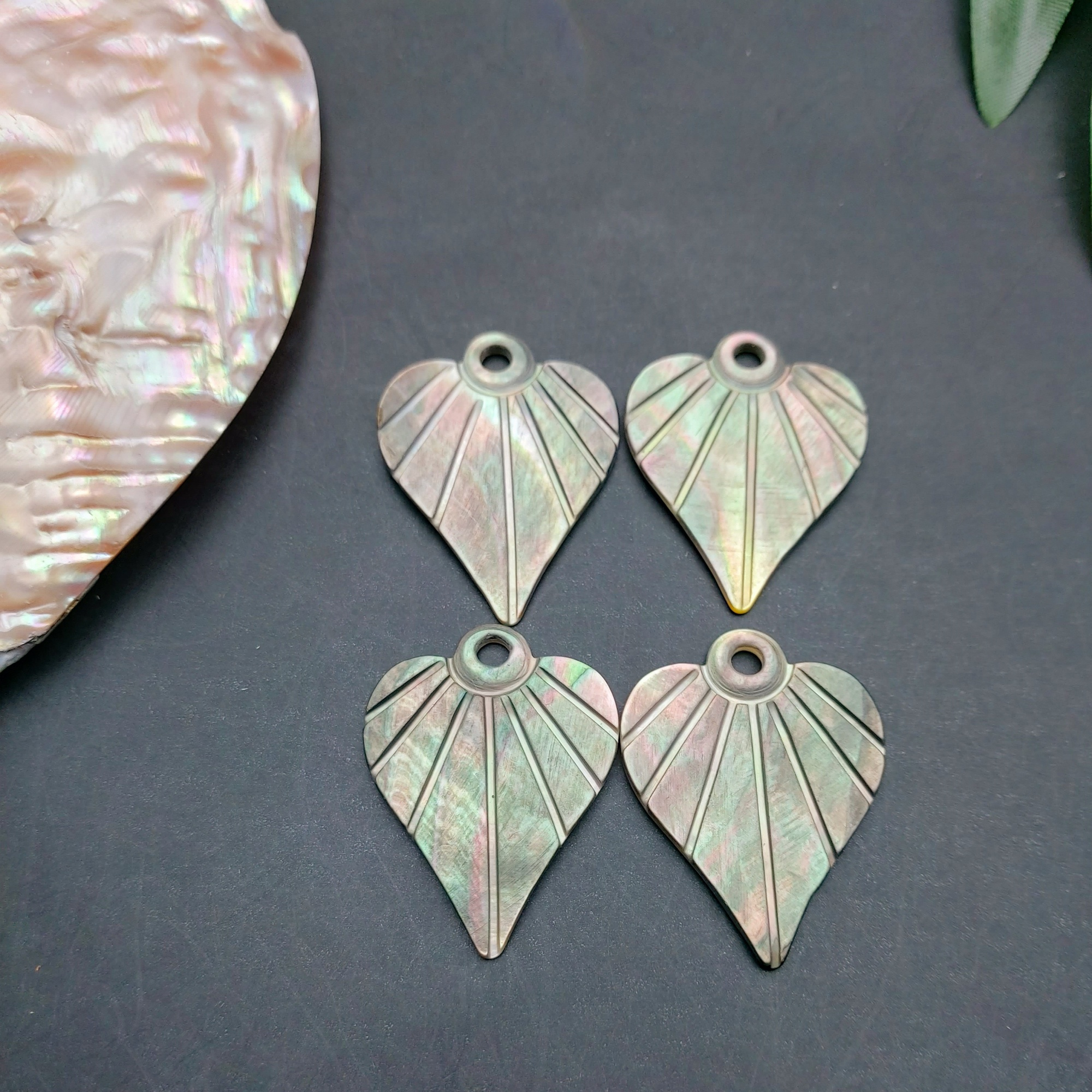 TEMU 4pcs Breloques Naturelles en de Cœur pour la Fabrication de Boucles d'Oreilles ou de de Bijoux Hawaïens