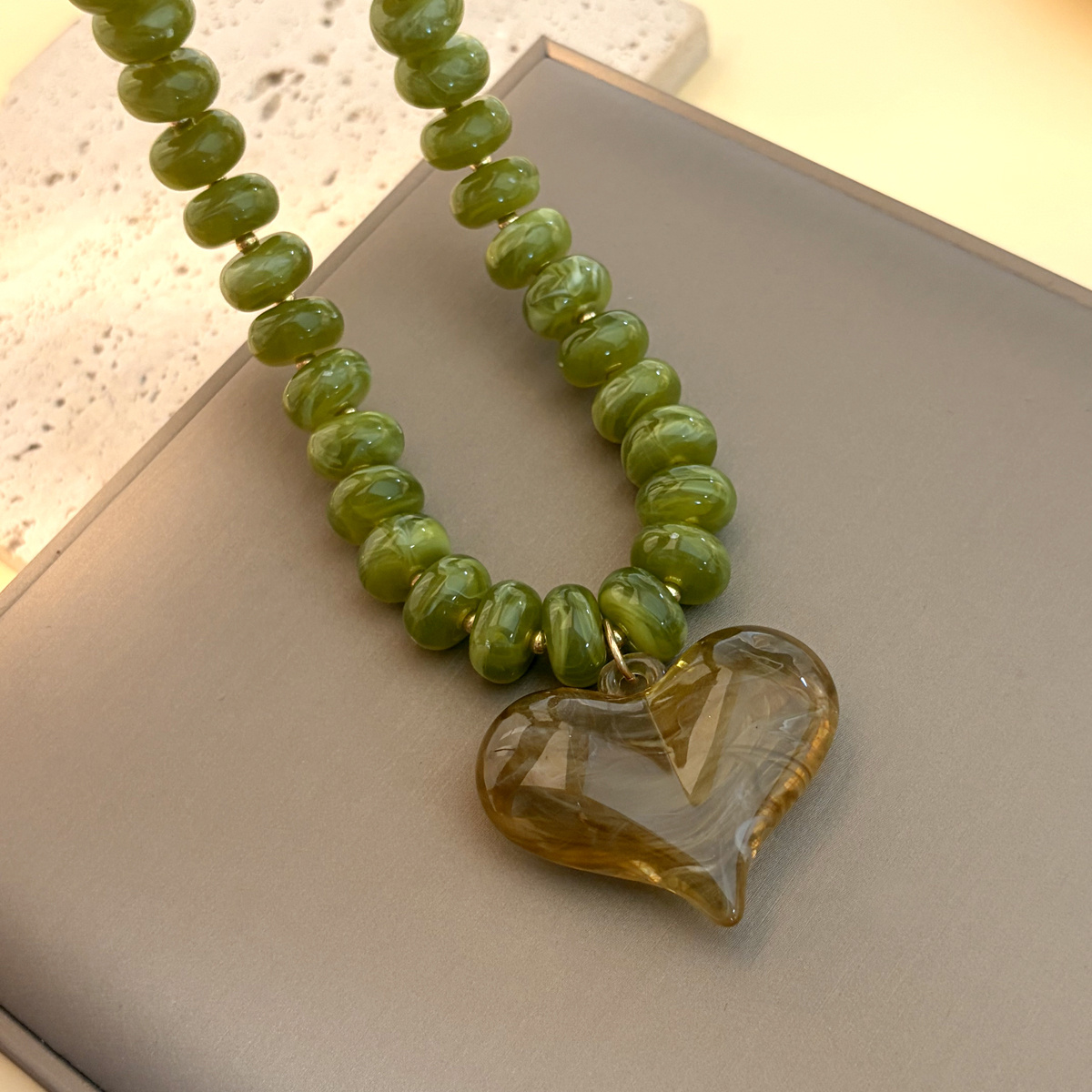 TEMU 1pc Vintage Bohemian Style Heart Beaded Pendant Necklace, Suitable For Daily, Holiday, And Party Accessories, A Gift For Family Or . Bead Colors