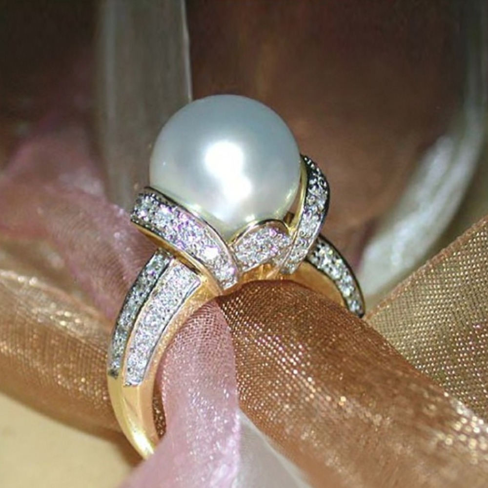 Women's Luxury Geometric Elegant Ring for Weddings