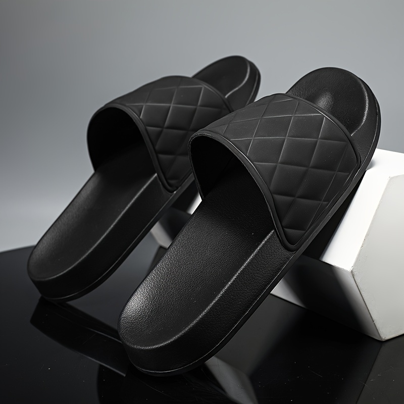 mens lightweight eva slip on slippers arch support anti slip sole cushion   slip on sandals for indoor outdoor beach   slip on closure large size   ideal for mens everyday formal use indoor footwear diamondpattern design durable pvc sole Product details 3