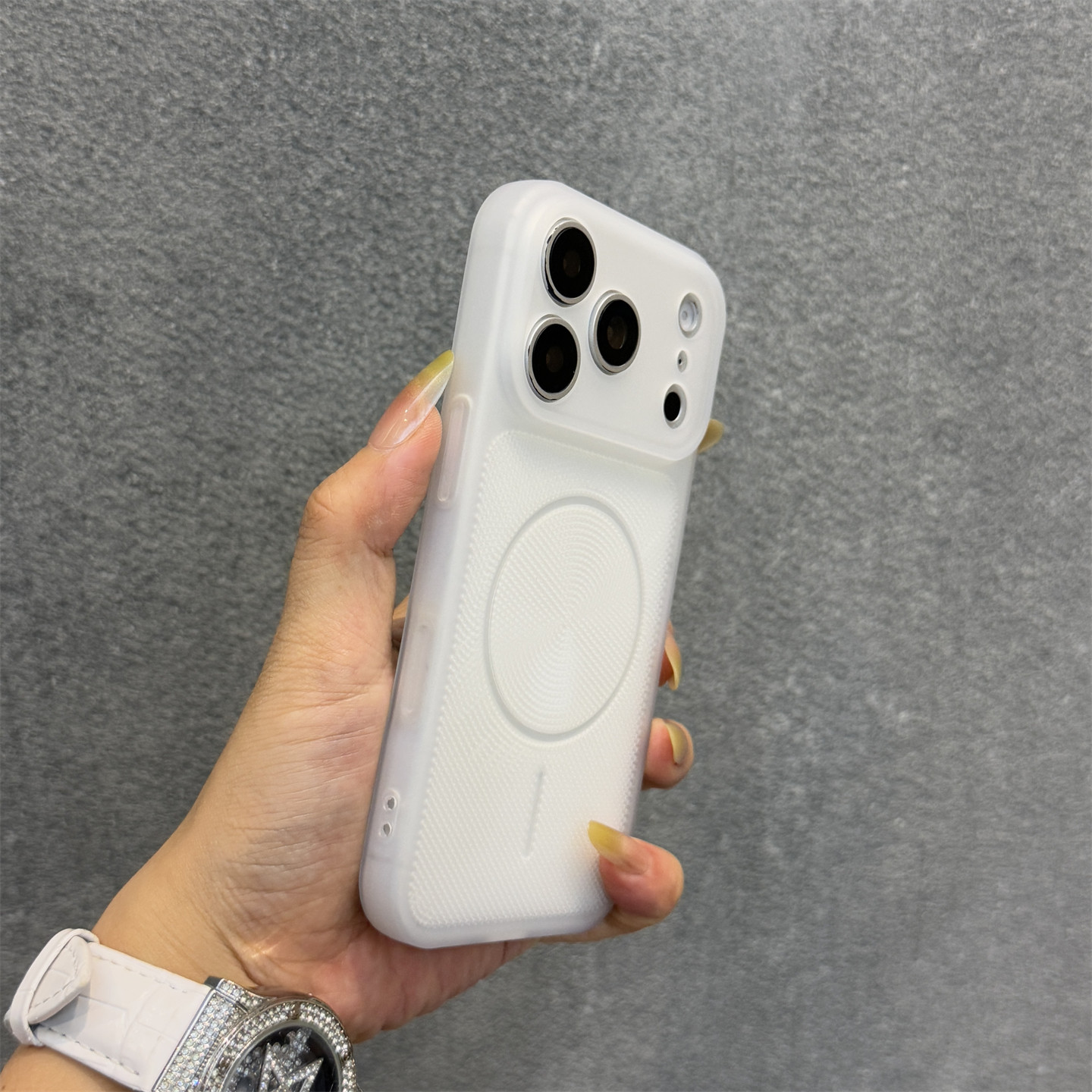 TEMU Coque de téléphone : Housse de de luxe dissipant la chaleur, compatible avec iPhone 18 Pro Max, 18 Pro, 17, 16, 15, 14, 13, 17 Pro Max. Coque