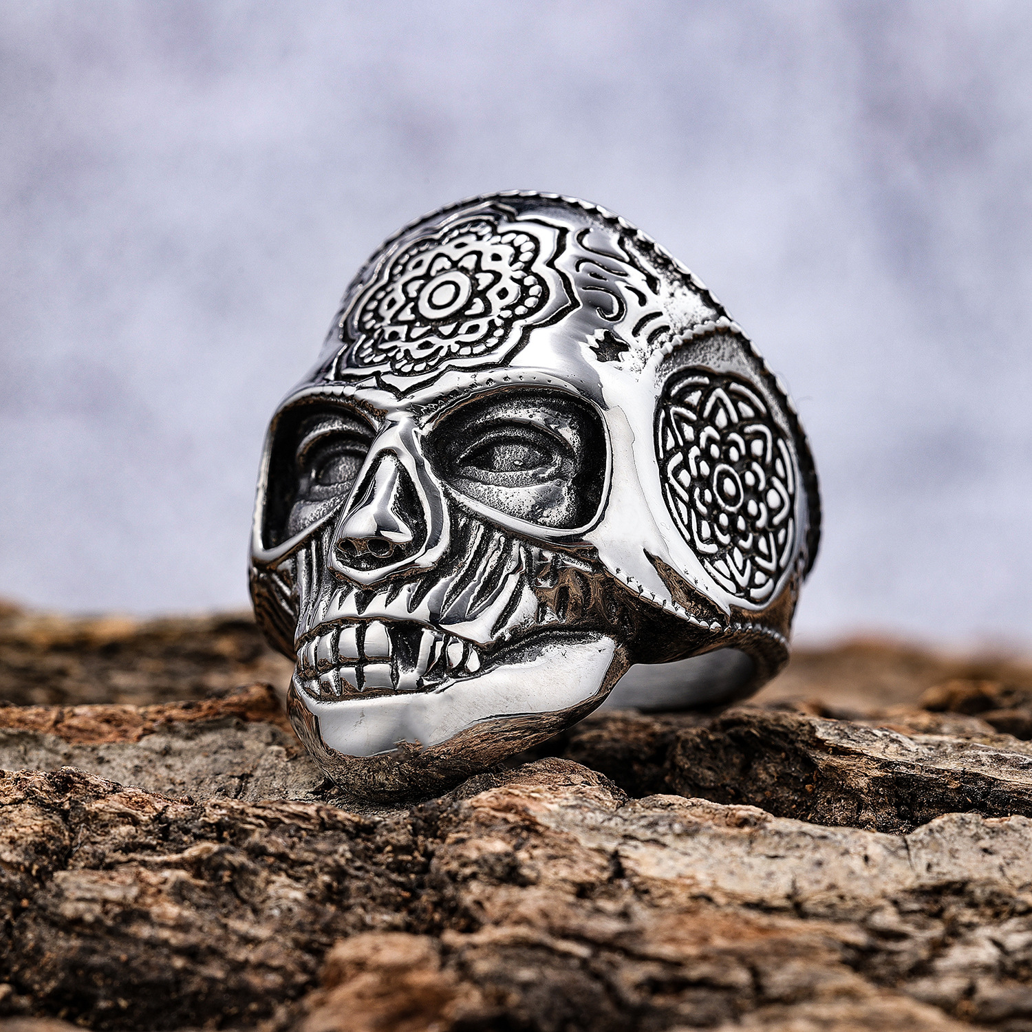 Image of Vintage Antique 304l 304l Stainless Steel Patterned Skull Band Ring For Men, Rugful Mexican Style Embossed , Trendy Dark Fashion Accessory, Without Battery