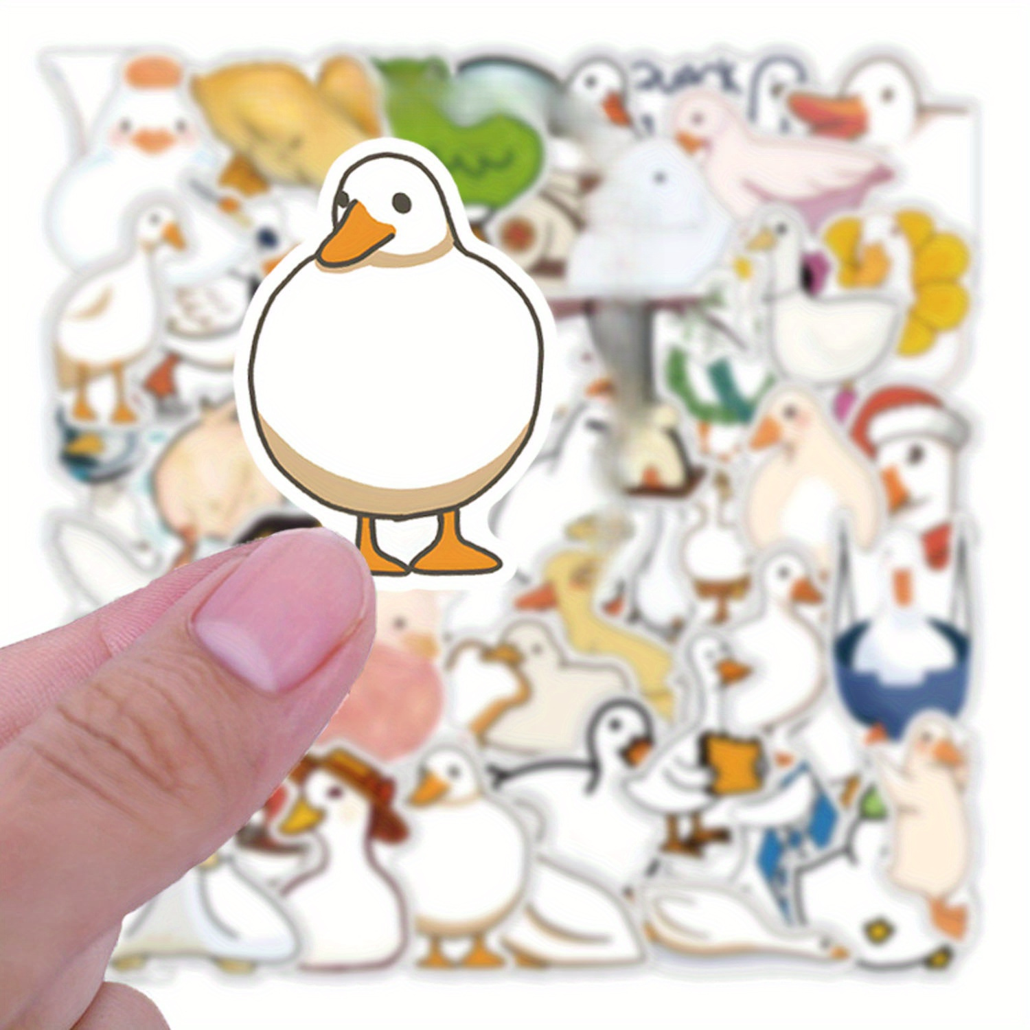 set mit 50 niedlichen cartoon-enten-sticker,   für laptops, skateboards, spielzeug, motorräder, autohelme, handtaschen, fahrräder und telefone.   als geschenk zum valentinstag, weihnachten, thanksgiving und neujahr.