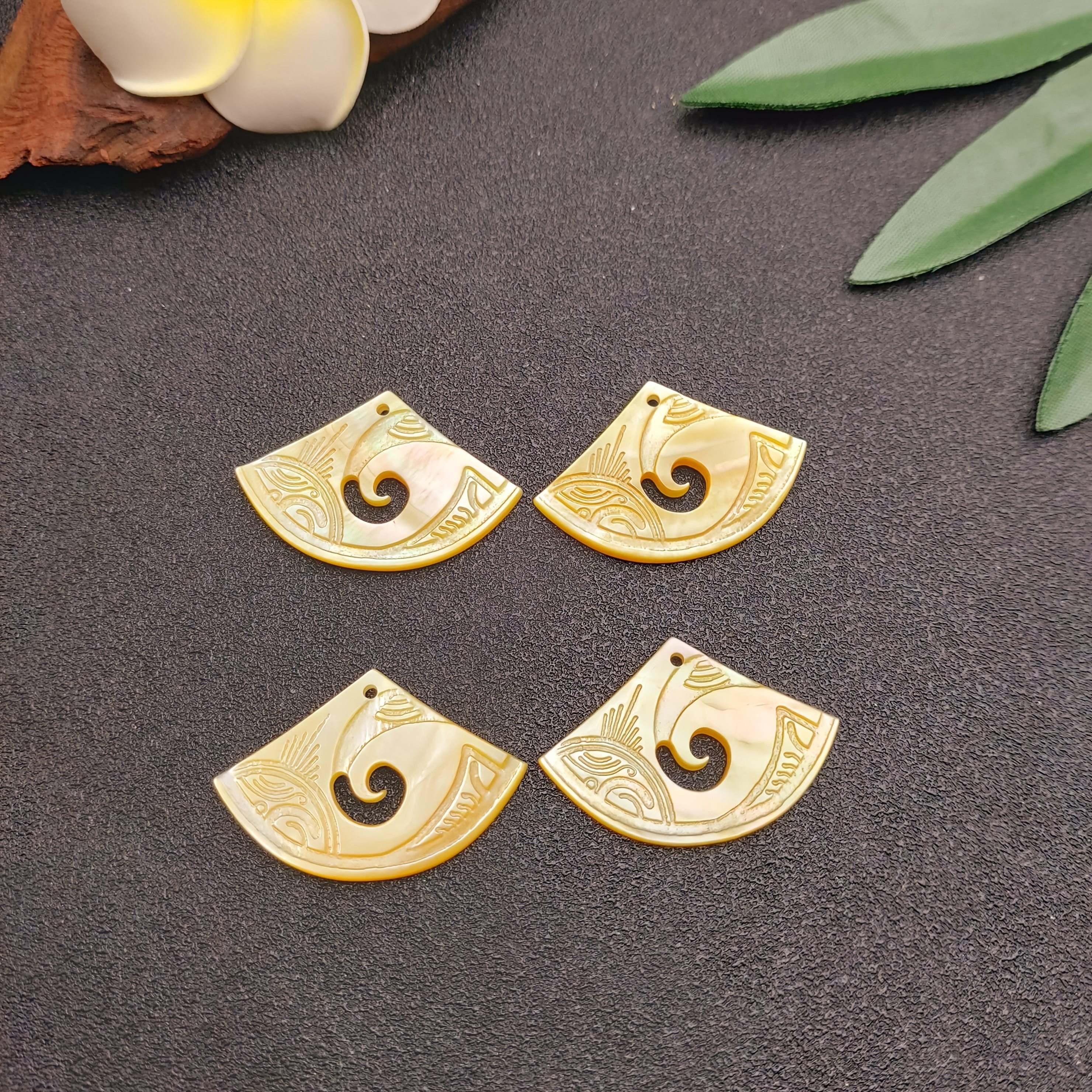 TEMU Lot de 4 pendentifs en jaune naturelle sculptés à de feuilles de Monstera, parfaits pour créer des ou des boucles d'oreilles