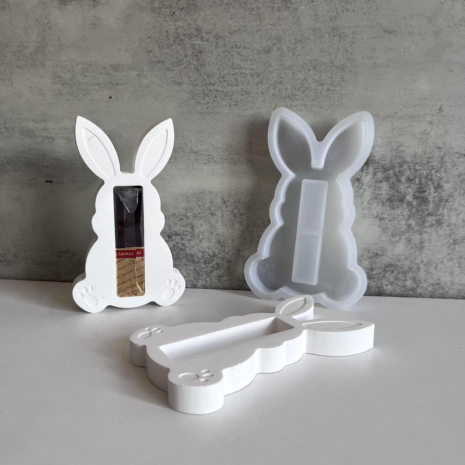 

Rabbit Bracket Silicone Mold Easter Cash Gift Bracket Plaster Drop Glue Mold