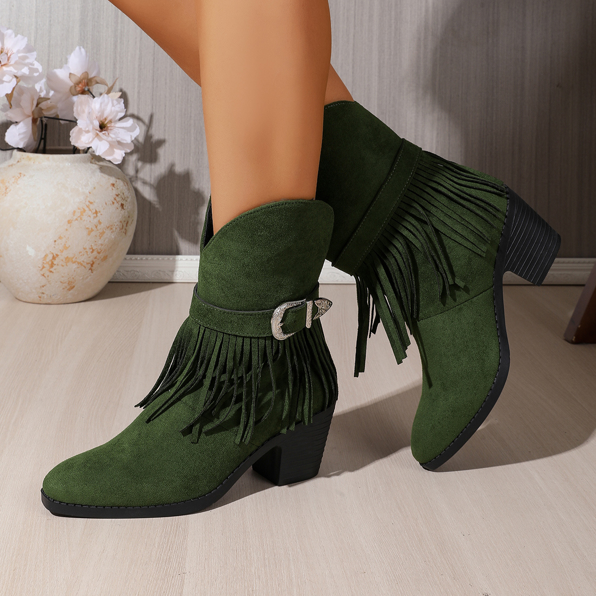 TEMU New Autumn/winter Fringe Pointed-toe Warm Women's Ankle Boots With Chunky Heel And Belt , Vintage Design, Stylish And Elegant For Shopping, ,
