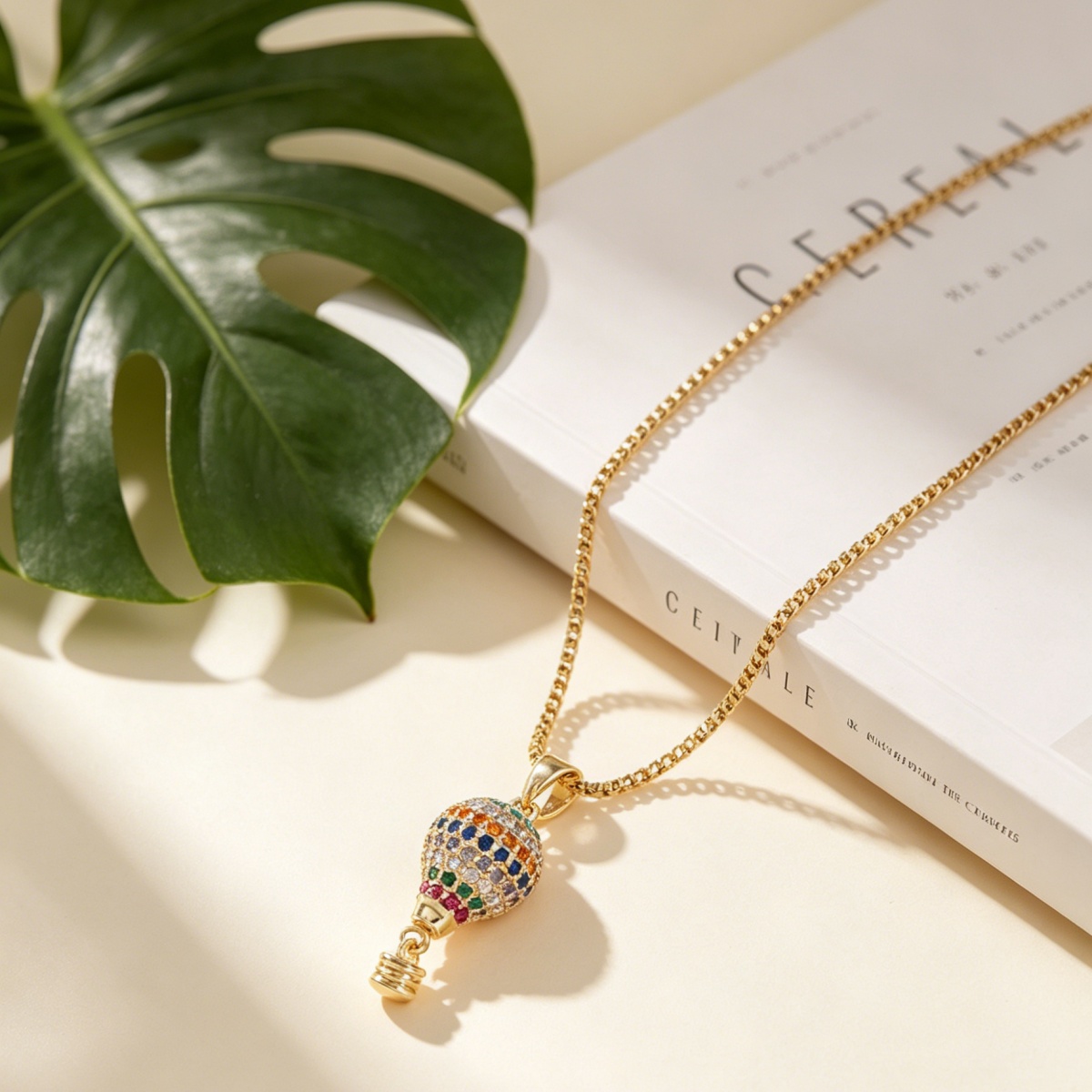 Image of 1pc Women' Golden Hot Air Balloon Pendant Necklace With Balloon & Chain - Retro Elegant Suitable For Daily Wear & Party Jewelry, Versatile,, Special Occasions