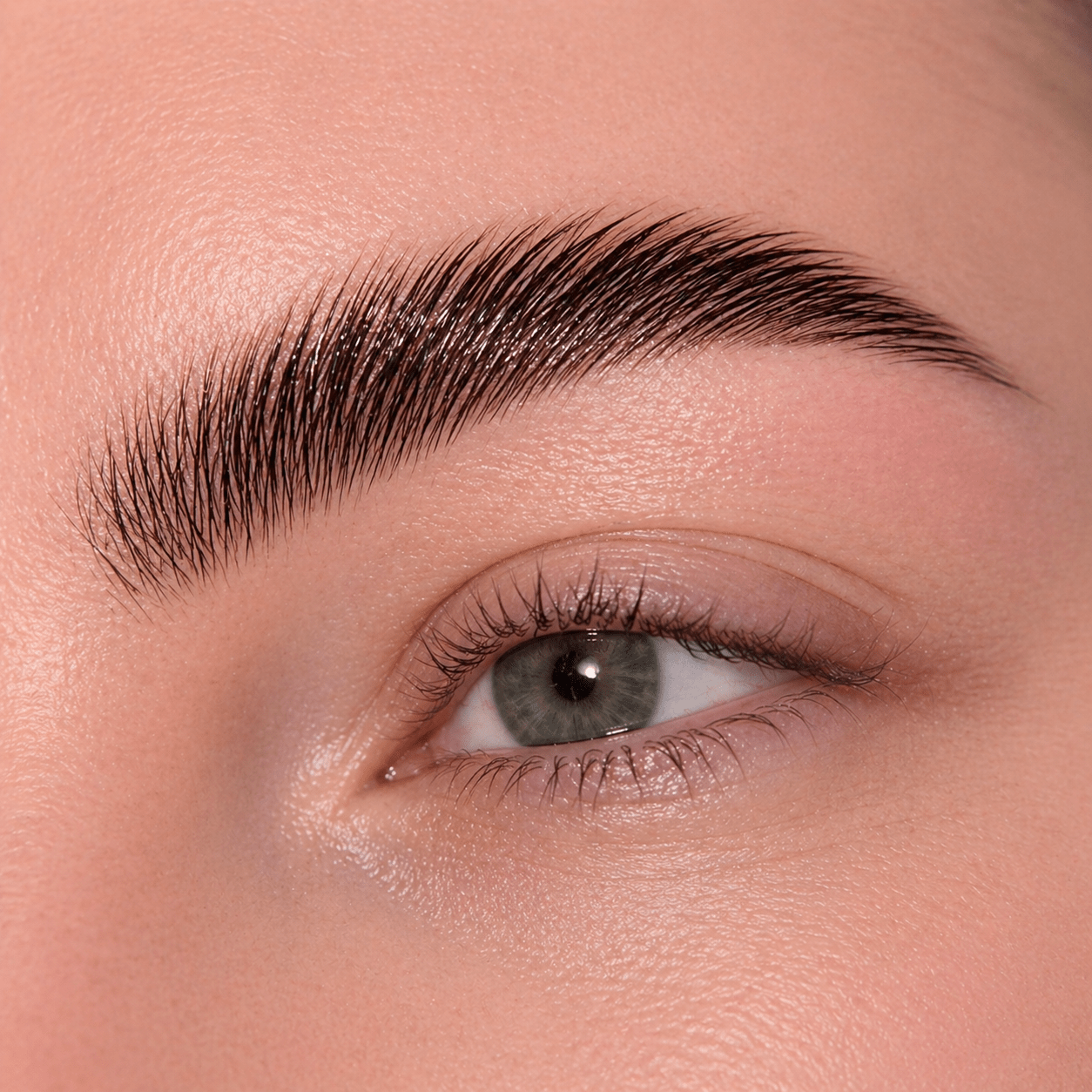 styling eyebrow gel. eyebrow styling cream with brush. waterproof and sweatproof.   shaped for   Product details 1