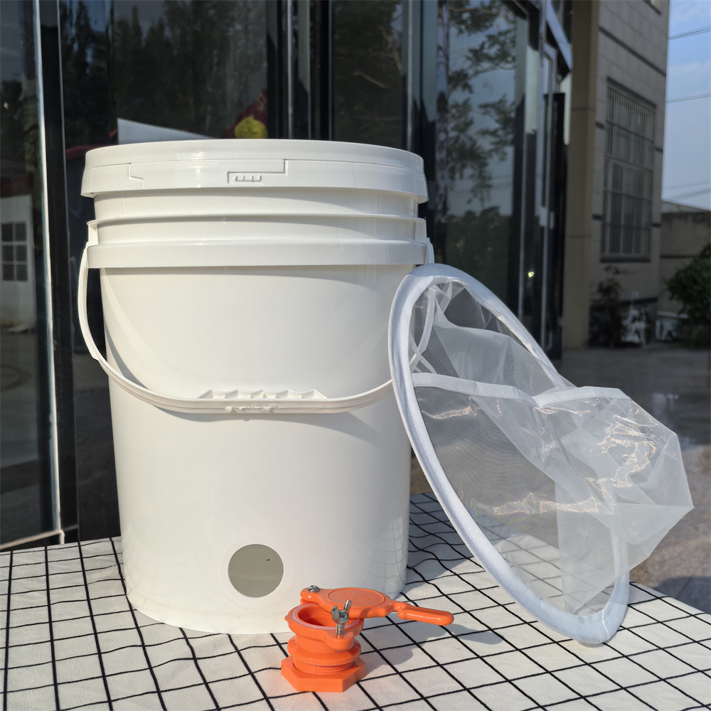 Image of 20l Plastic Kit - Food Grade Beekeeping Supplies With Lid, Honey Gate Valve & Nylon Filter - Beekeeper Tools For Honey Storage And Extraction Beekeeping Equipment For Harvesting, Storing Honey