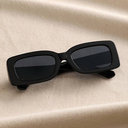 Lunettes Rectangulaires pour Femmes - Monture Minimaliste en PC Noir, Légères et Durables, Adaptées aux Occasions Quotidiennes et Formelles, Design Moderne et Élégant, Accessoire de Fête, Monture Tendance, Style Professionnel de Bureau