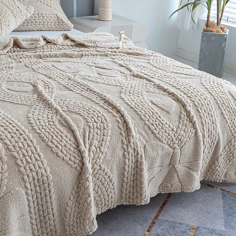 TEMU European Luxury Bedspread Elegant Brown Jacquard Fabric Heart Pattern Machine Washable Polyester Fiber Soft Bedding Queen/king/double Bed Size