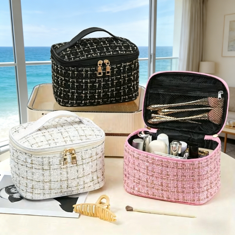 Lid Storage Box, Extra Large Capacity Makeup Bag, Available in Black, Burgundy, White, and Pink. Travel Toiletry Bag, Wash Bag, Organizer Bag for Daily Use or Travel. Comes with a Handy Handle for Easy Carrying. Suitable for Home Use
