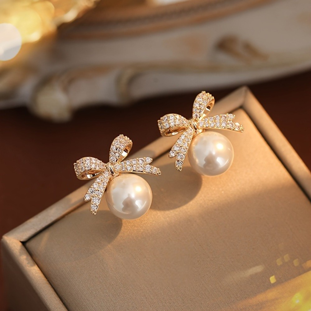 

Bow And Aartificial Rhinestones