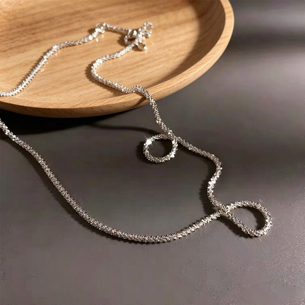 Women's Starry Sky Choker Shimmering Necklace, Light Luxury