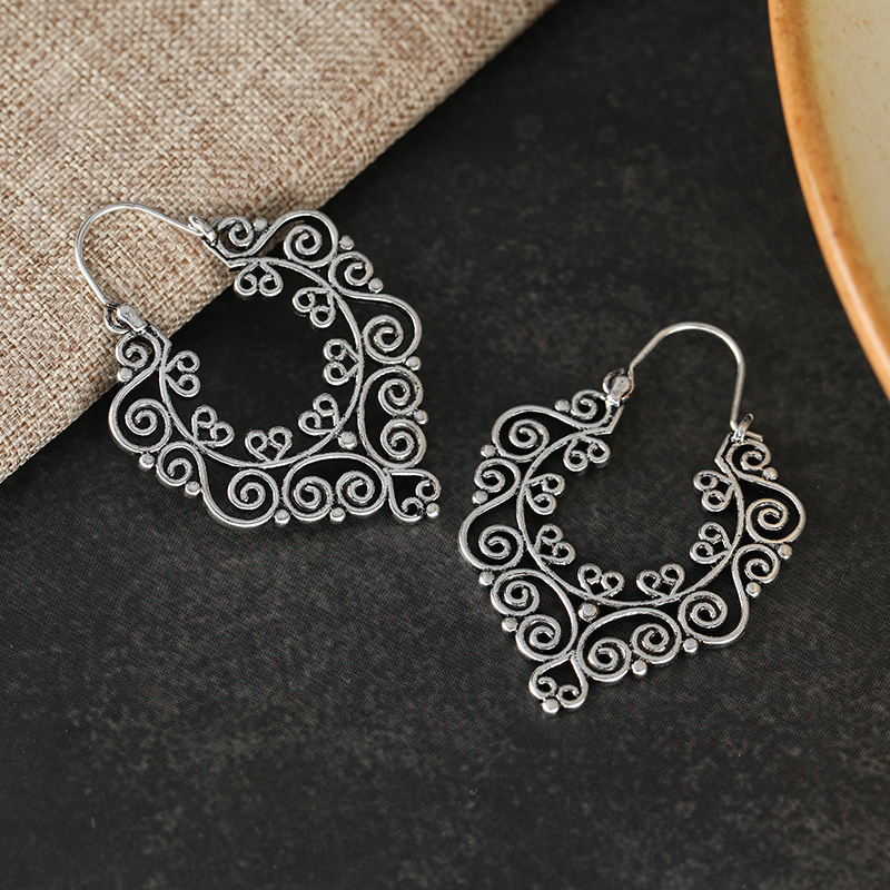 Women's Retro Hollow Scroll-patterned Large Pendant Teardrop Earrings