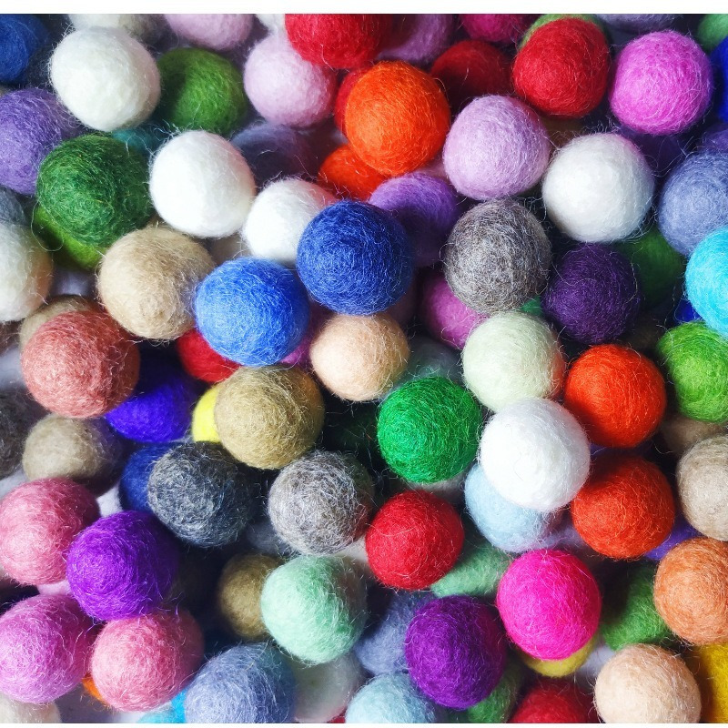 

25/40pcs Wool Felt Pom Pom Balls, 2cm Crafting Decor, No Feathers, Electricity-free Diy Material