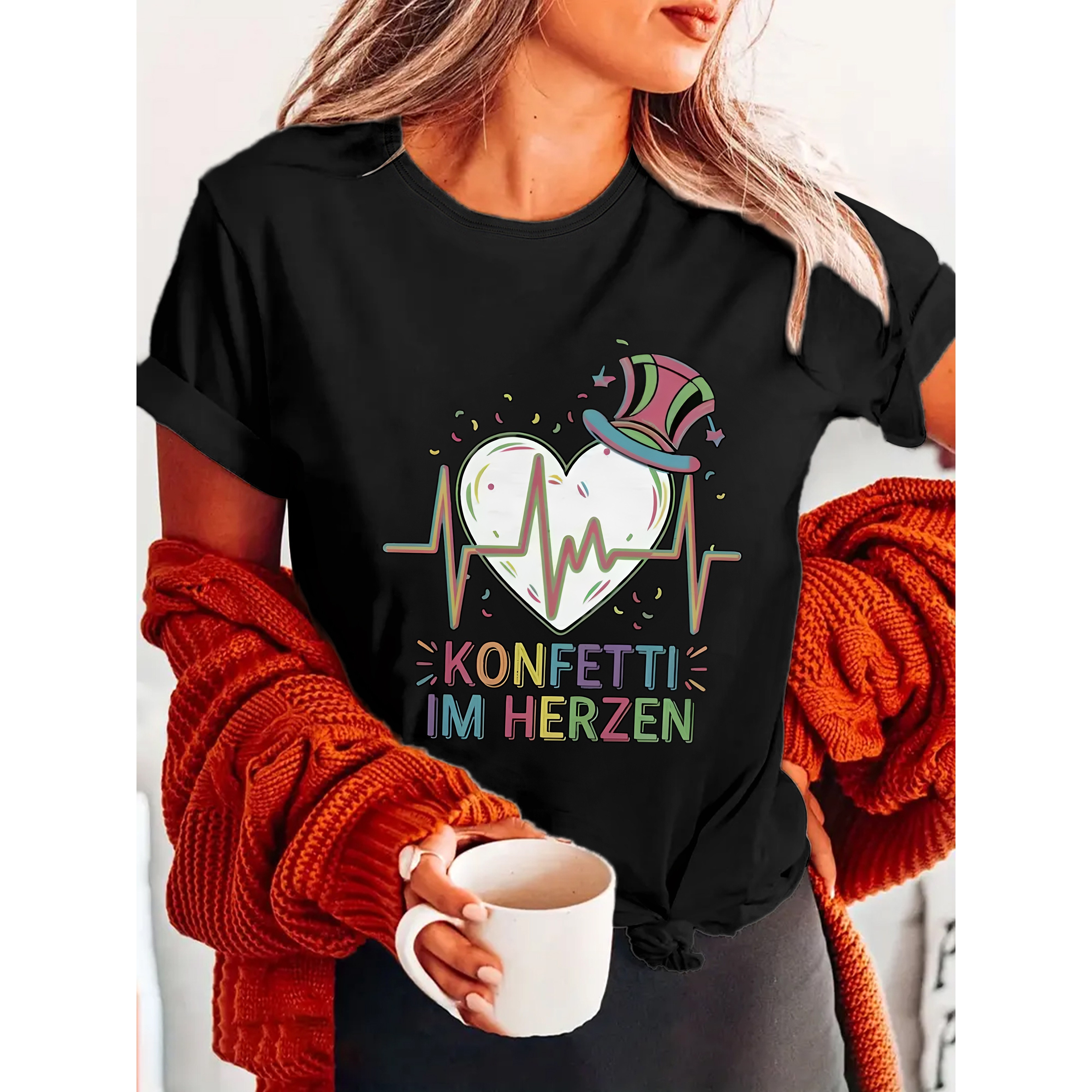 

Holiday Heart And Confetti Print Round Neck T-shirt, Casual Short Sleeve Top For Women, Suitable For All , Women's Wear