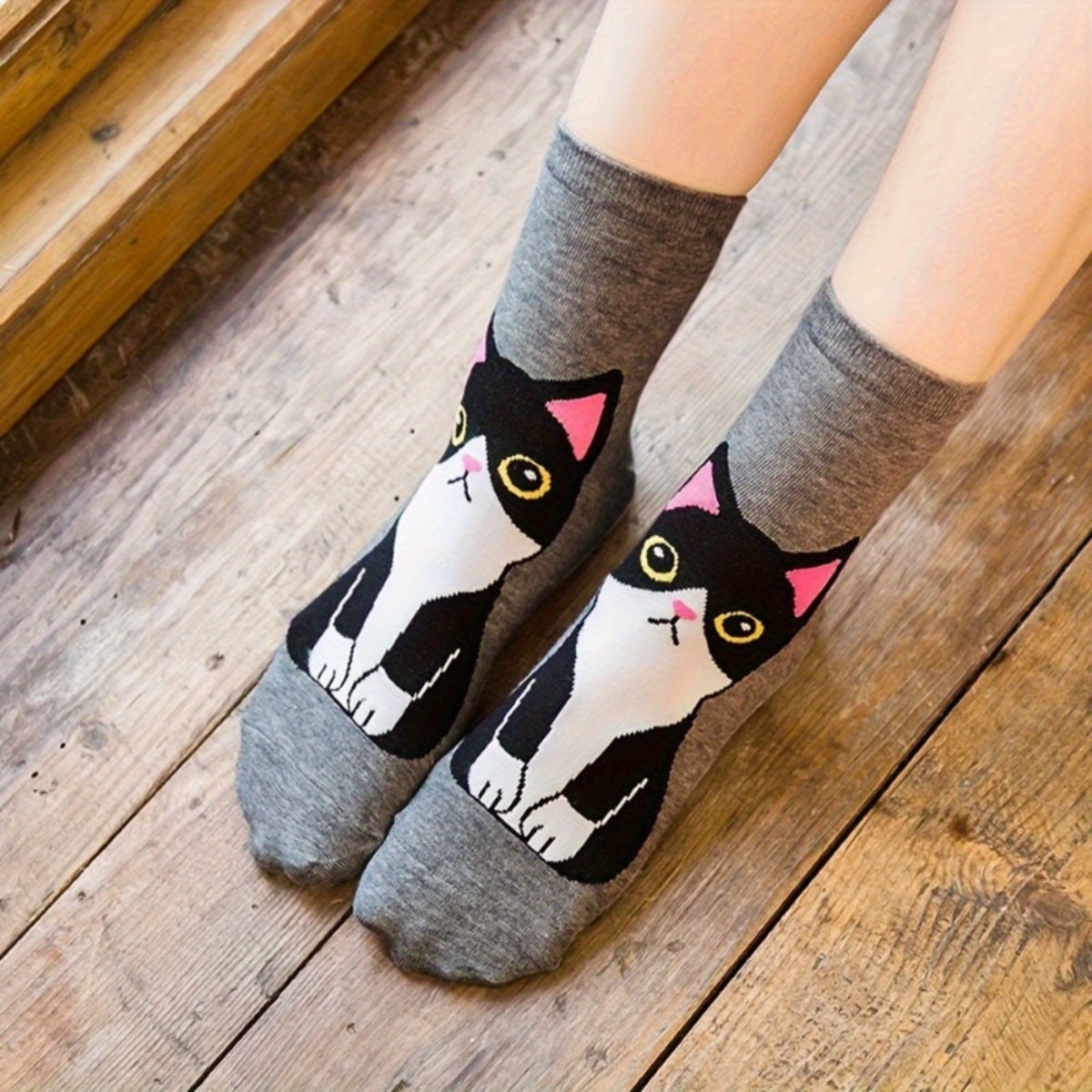 5 Pairs Women's Cartoon Cat Socks - Cute Animal Print Breathable & Sweat Absorbent Mid-Calf Socks for Autumn Winter, Japanese Korean Fashion, Machine Washable, Multi-Color Options, Winter Footwear, Playful Sock Designs, Comfortable Sock Material