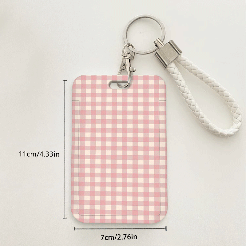TEMU Cordón 2D con diseño de damero rosa, junto con un soporte de plástico para tarjetas de identificación. Ideal para proteger tarjetas de médicos,