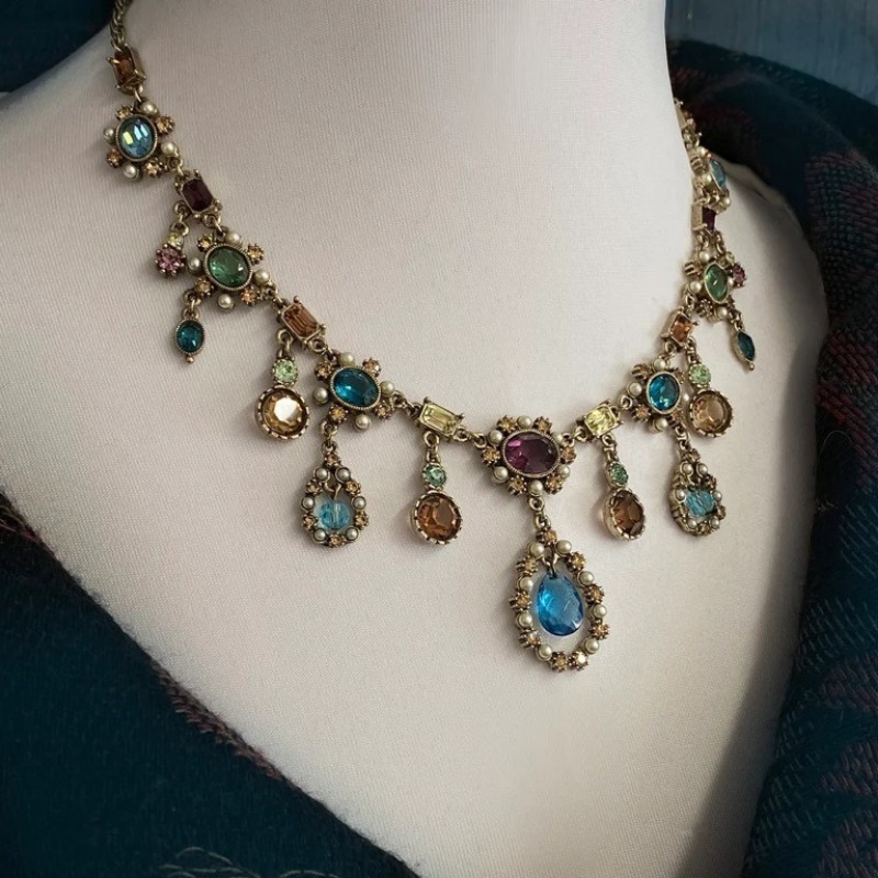 TEMU 1 pièce Collier pour femme avec pendentif géométrique multicolore de style victorien vintage, attrayant, Collier pour robe de soirée de banquet