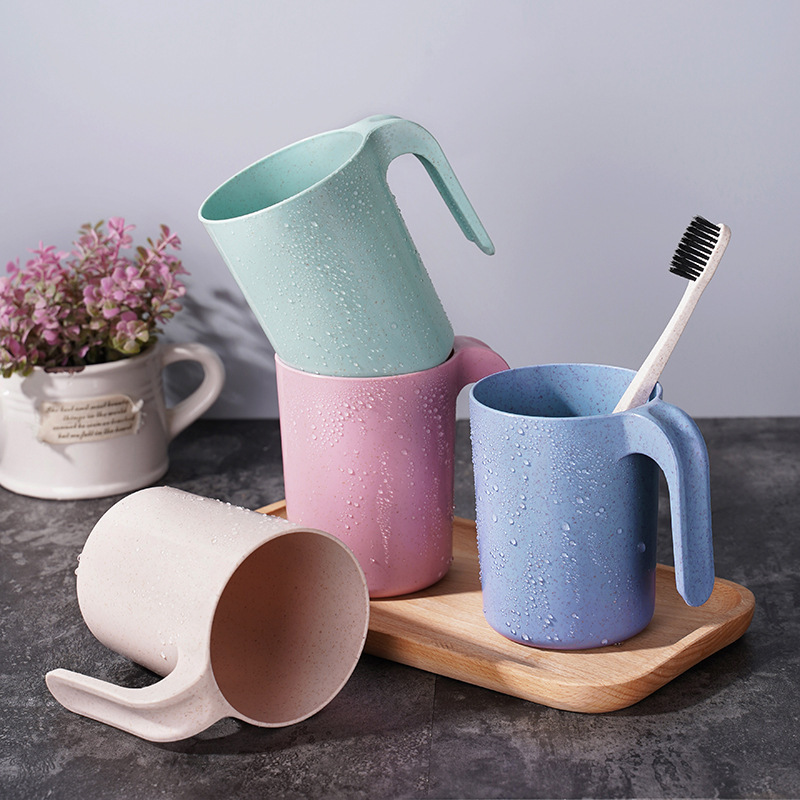 

1pc Tasse de rinçage en plastique de style nordique avec poignée, ensemble de brosse à et de rinçage pour couple mignon créatif pour