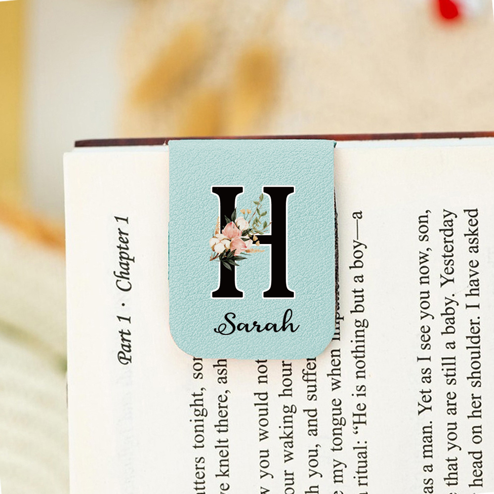 TEMU 1pc Fashionable Floral Letter Design Bookmark, Customized Pu Leather Bookmark, Personalized Magnetic Bookmark, Book Friend Birthday Gift, Book