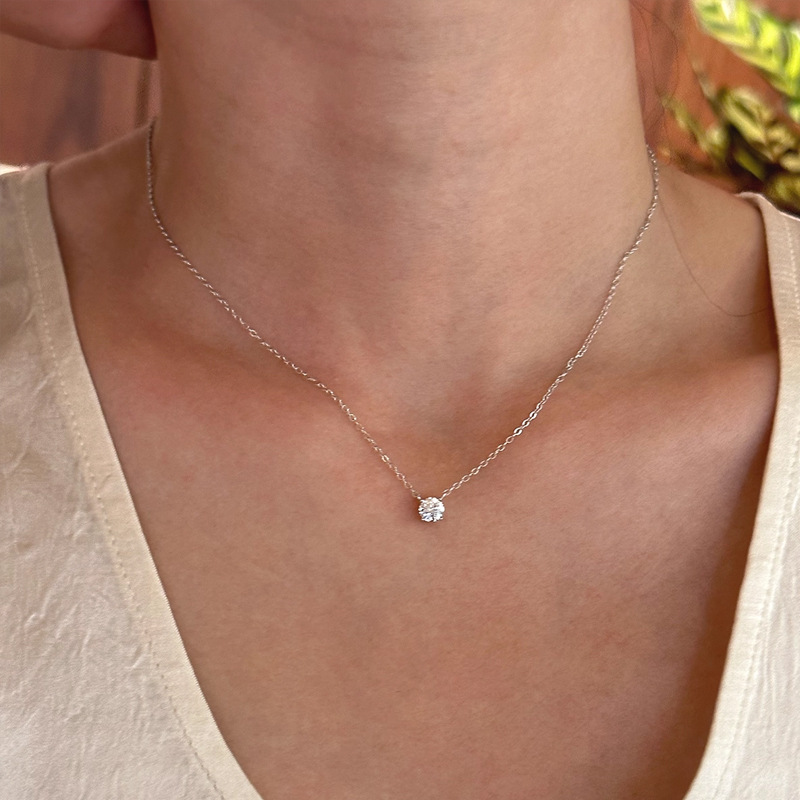 Children's 925 Silver Moissanite Four-Prong Necklace
