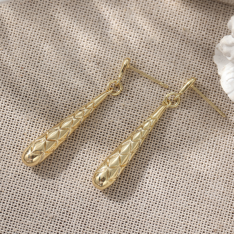 Vintage Golden Torpedo Drop Earrings with Brushed Harlequin Design