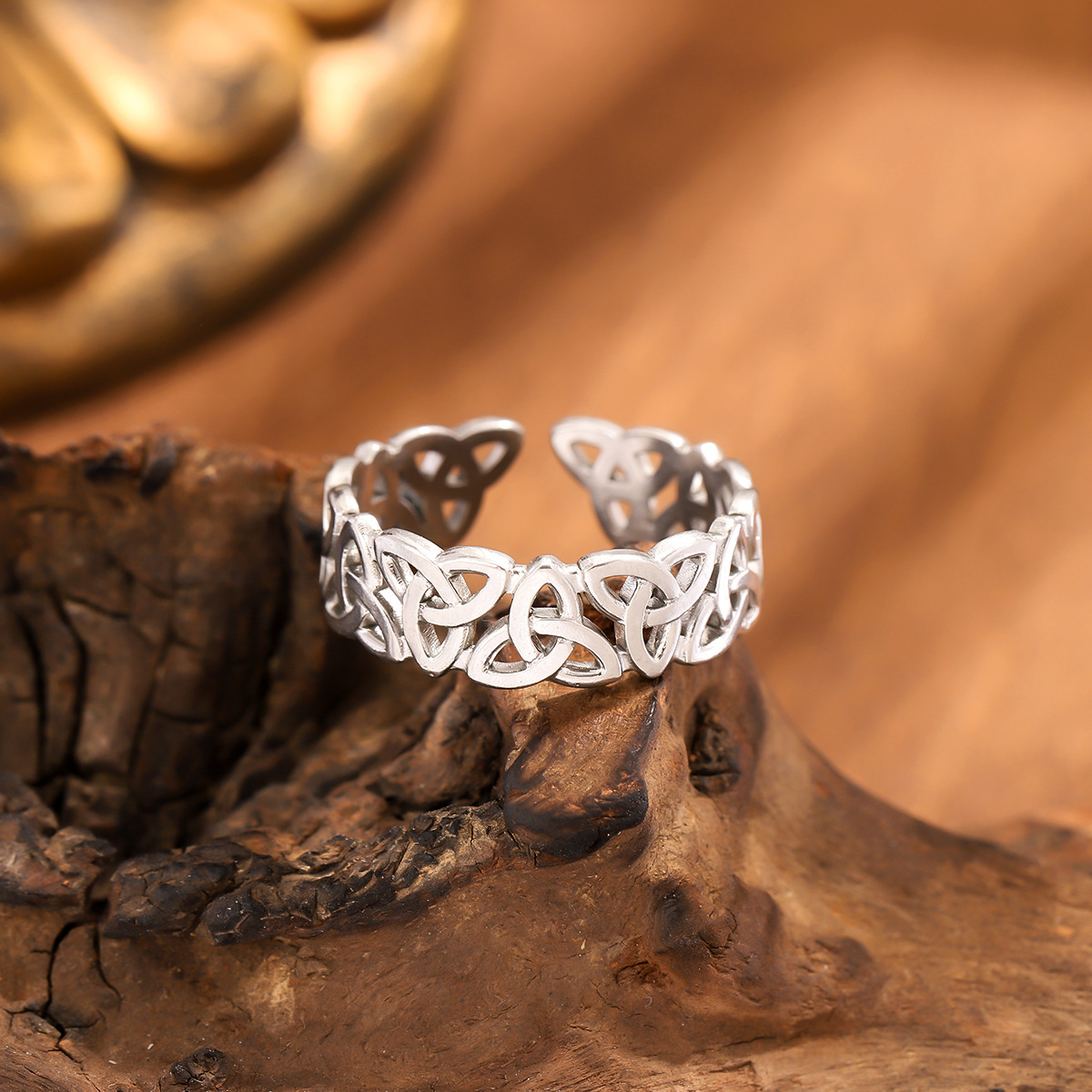 Unisex Retro Hollow Keitel Knot Adjustable Ring