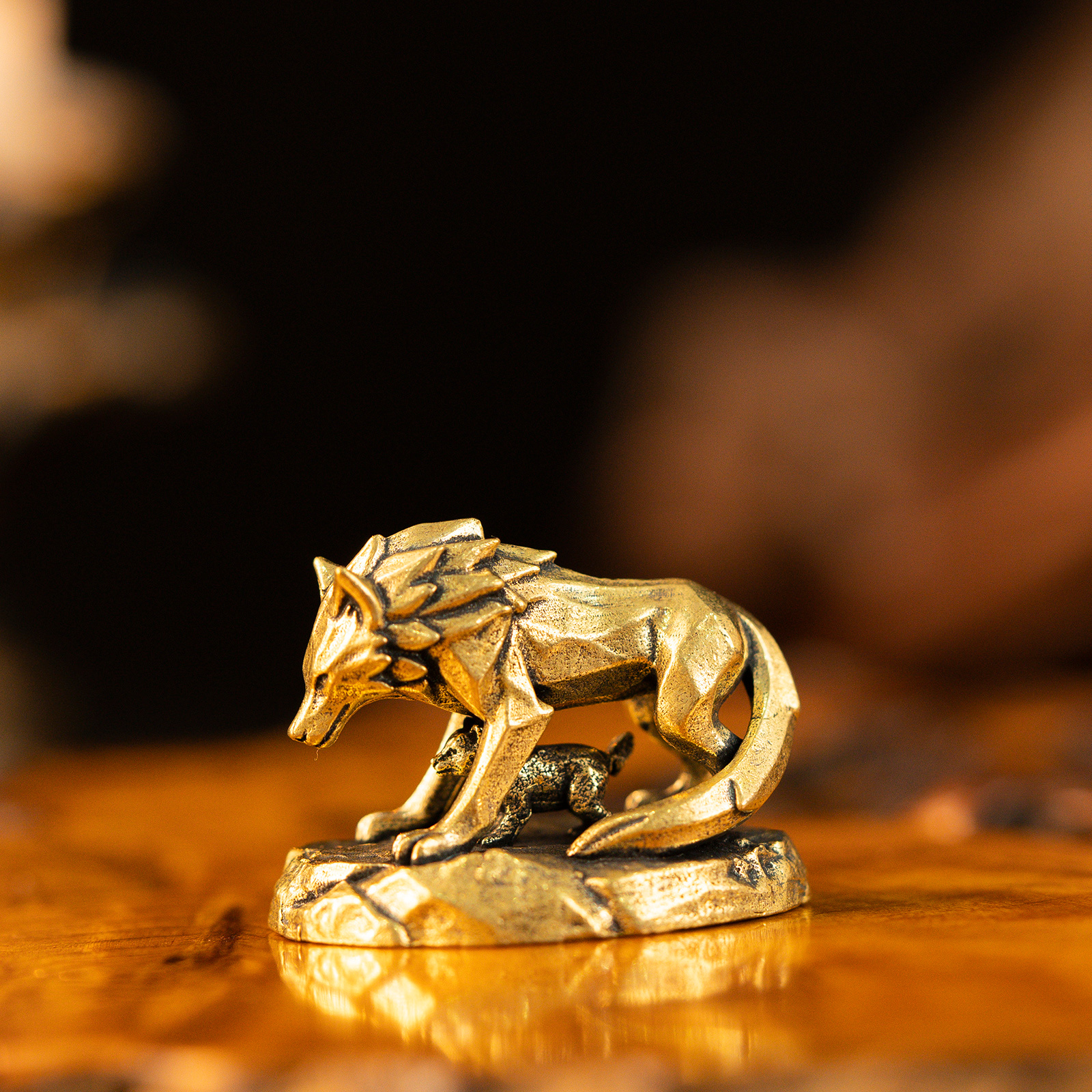 TEMU 100% Solid Brass Retro Tabletop Decor, Collectible Figurines - Lion, Wolf, Bear, Dog | Handmade , Vintage Wildlife Art Decor For Home, Office,