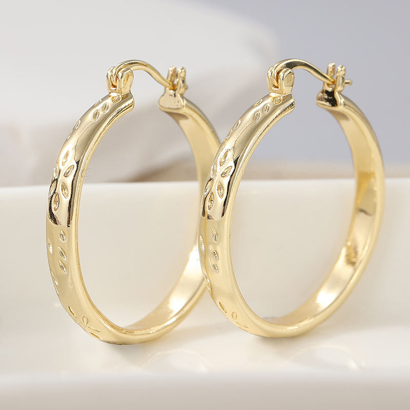Women's Classic Retro Hoop Earrings, Elegant Design