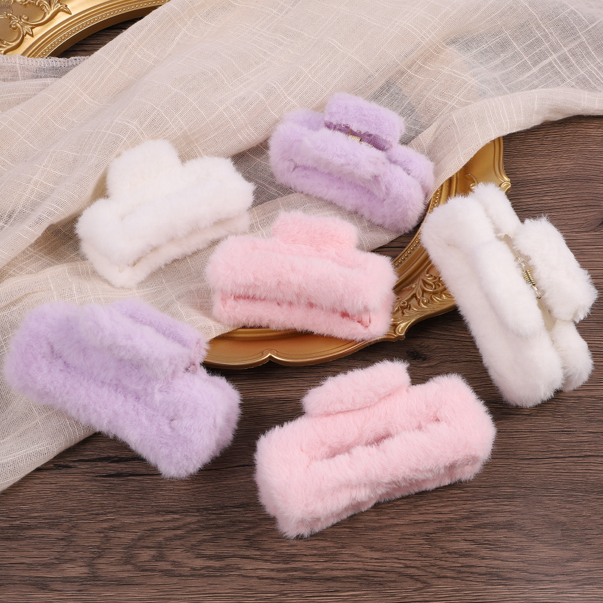 

6pcs Plush Hair For Women, Large Size, Non-slip Hair Grips Clips, Fashionable And Suitable For Daily Use, With For Autumn And Winter, Over 15 Years Old