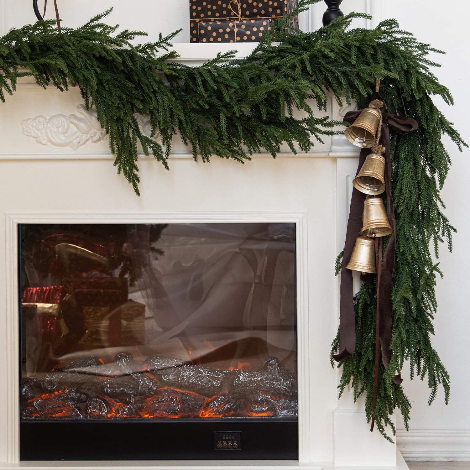 Knstlicher Norfolk-Kiefernkranz - Lebensechtes Wintergrn fr Tisch * Wand  - Innen- & Auendekoration fr Weihnachten, Wiedersehensveranstaltungen,  Stoff, Keine Batterie Erforderlich (Set von 1, ...