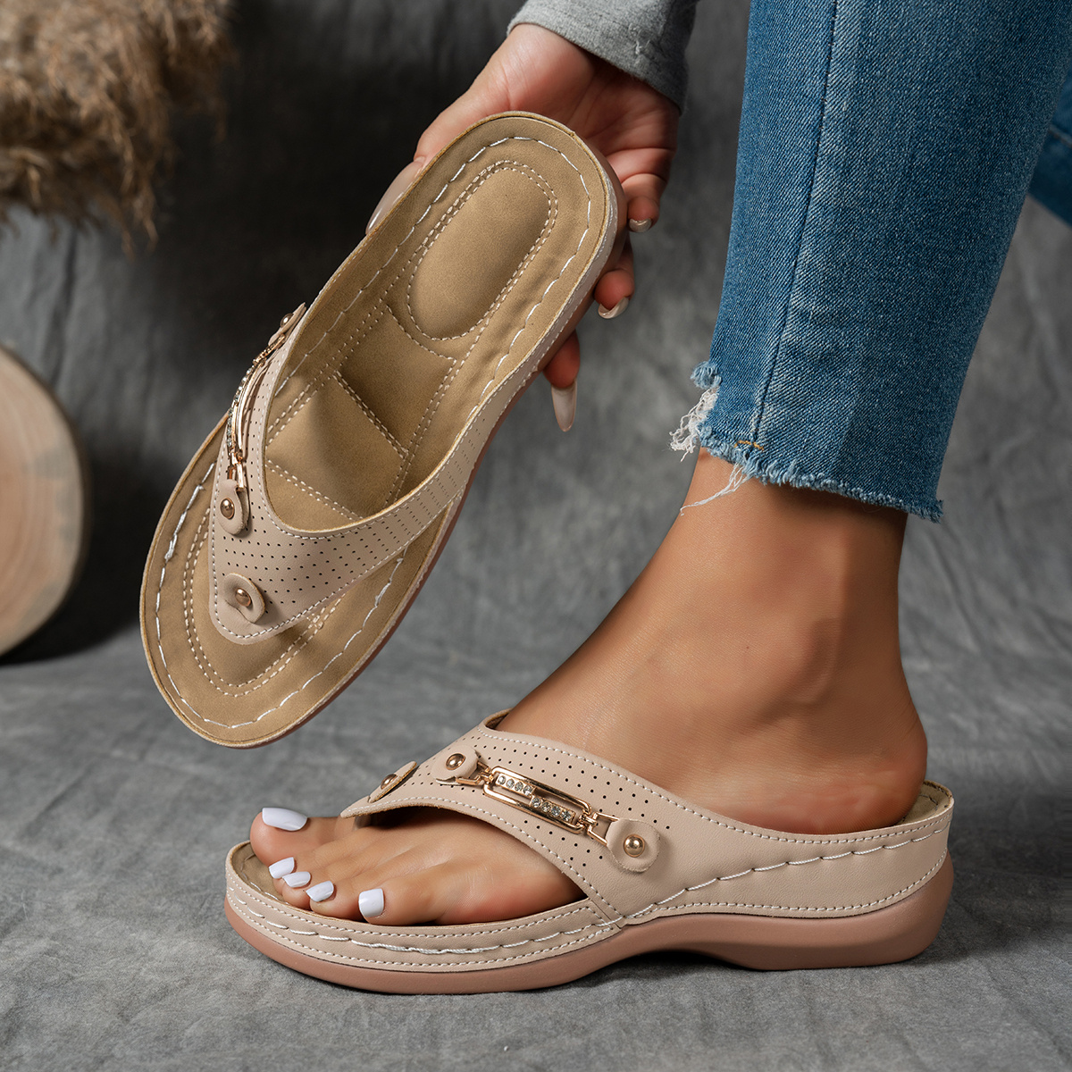 2025 Affordable Women's Fashion Wedge Sandals - with Arch Support, Breathable PU & Synthetic Material Upper, Solid Color Casual & Formal Daily Comfort Slippers, Comfortable Slip-On Flip-Flops, Outdoor Beach Slippers, Women Shoes