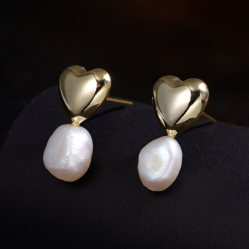 Women's French Style Heart-Shaped Baroque Earrings, Elegant Minimalist