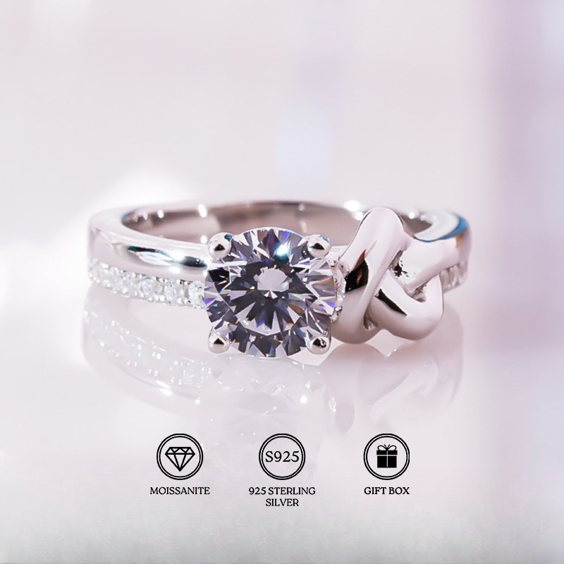 Women's Heart Moissanite Ring in 925 Silver