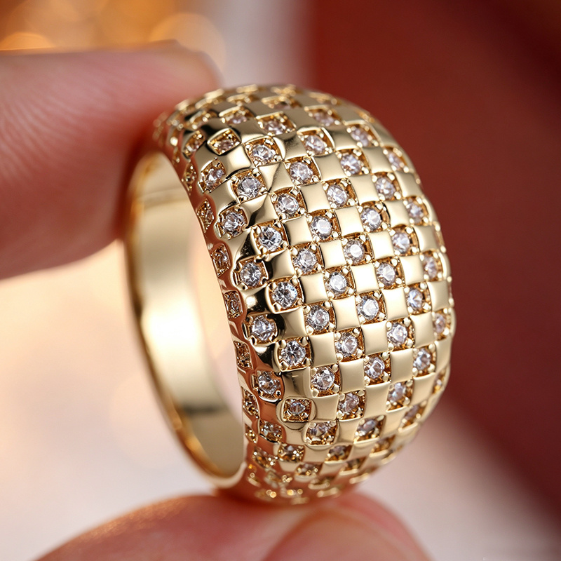 Women's Wide Fashion Ring with Grid Design and Synthetic Zirconia
