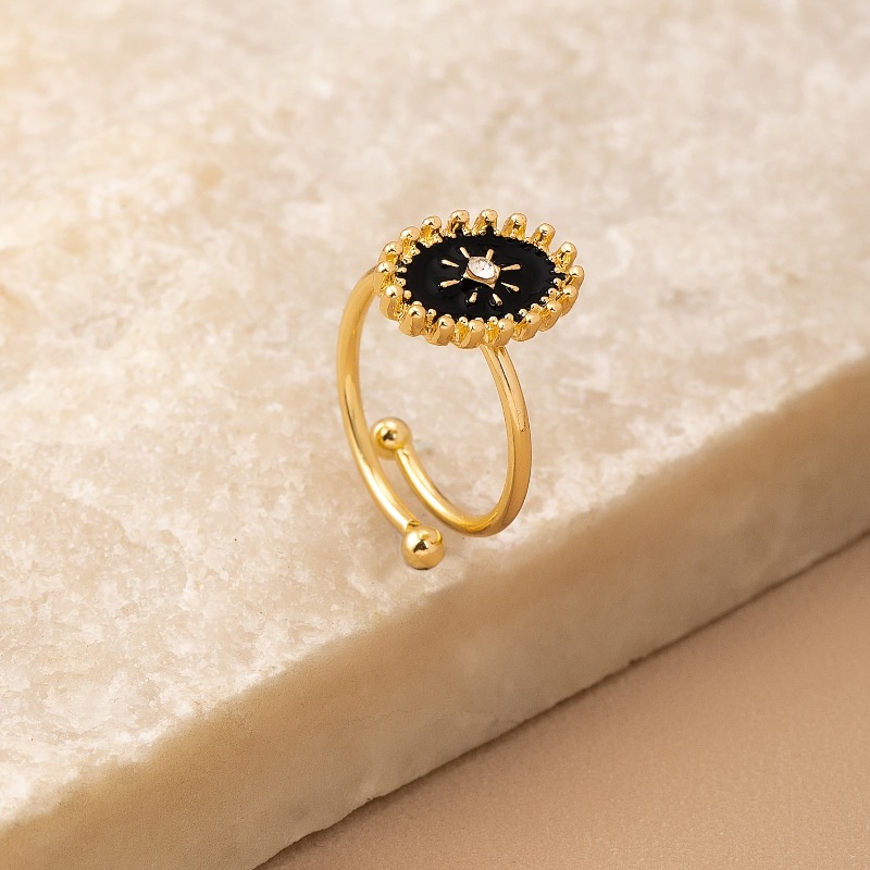 Women's Irregular Oval Star-Of-Eight Black Dripping Ring