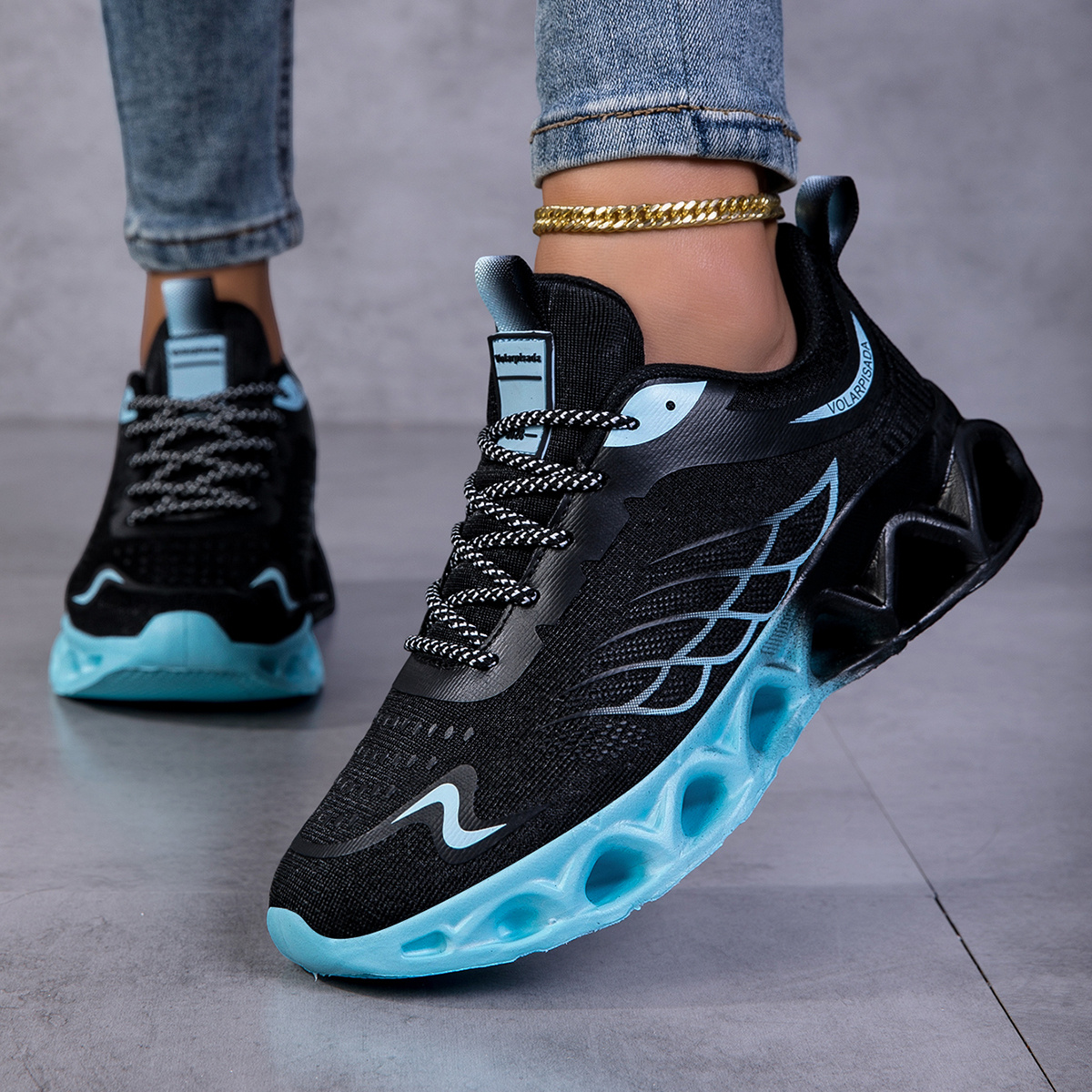 Image of Women's Trendy Blade Knit Dad Shoes With Breathable Mesh Upper. Blade Sole Adds A Sporty Touch, Making Step Dynamic. Adjustable Lace- Fits Foot Shapes, With Sportswear And Casual Outfits.