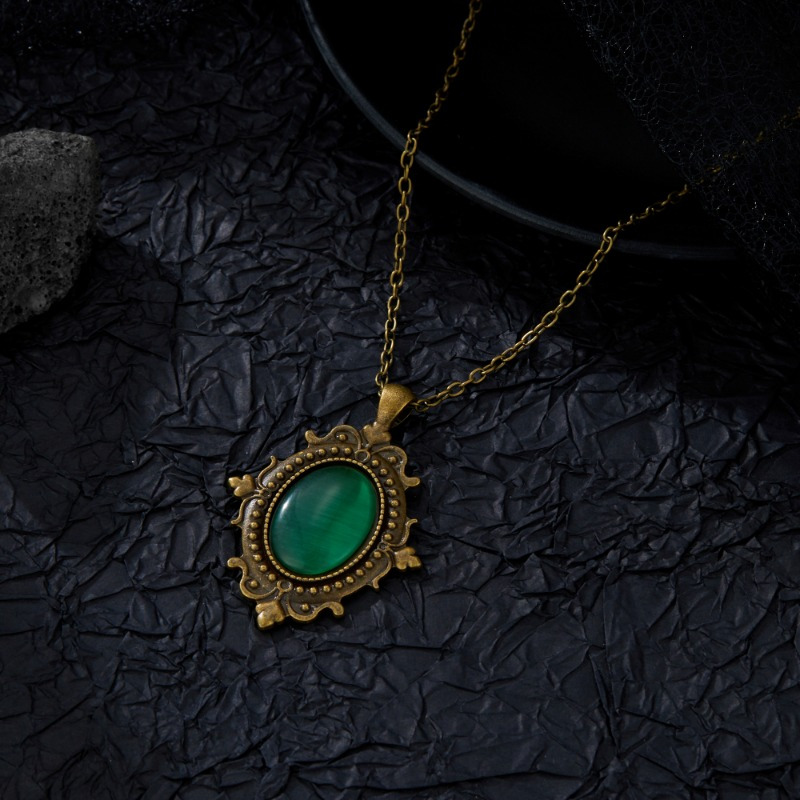 TEMU 1pc Gothic Retro Pendant Necklace Synthetic Green Gemstone Women's Eternal Exquisite, Banquets And Parties